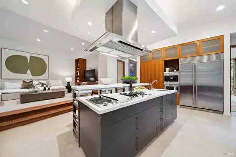 Kitchen - 95 Cascade Dr, Mill Valley, CA 94941 photo 3 of 4