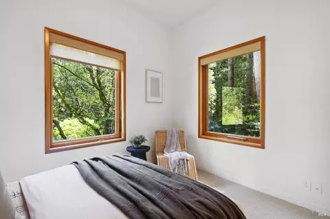 Bedroom - 95 Cascade Dr, Mill Valley, CA 94941 photo 8 of 9