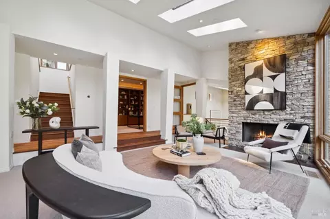 Living - 95 Cascade Dr, Mill Valley, CA 94941 photo 2 of 10