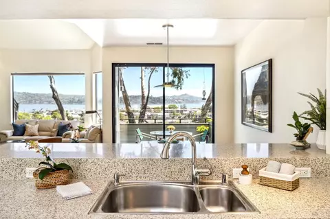 Kitchen - 828 Olima St, Sausalito, CA 94965 photo 3 of 4