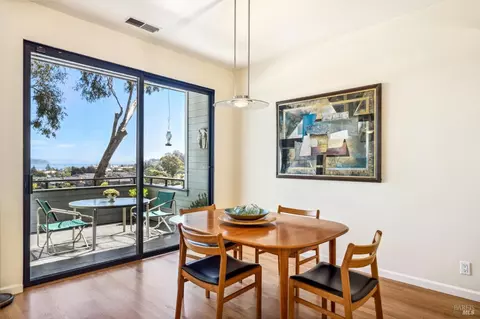 Dining - 828 Olima St, Sausalito, CA 94965 photo 2 of 3