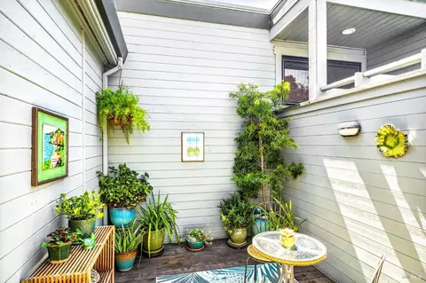 Exterior - 828 Olima St, Sausalito, CA 94965 photo 6 of 11
