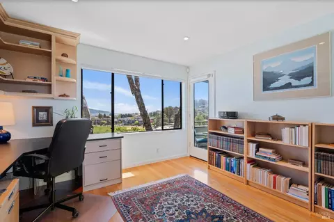 Bedroom - 828 Olima St, Sausalito, CA 94965 photo 5 of 7