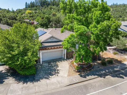 489 S Foothill Blvd, Cloverdale, CA 95425 photo 2
