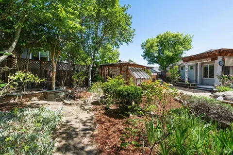 489 S Foothill Blvd, Cloverdale, CA 95425 photo 22