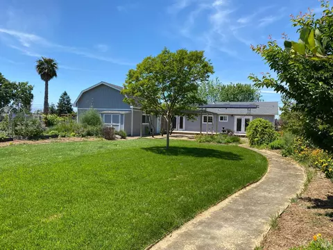 1472 Abramson Rd, Santa Rosa, CA 95401