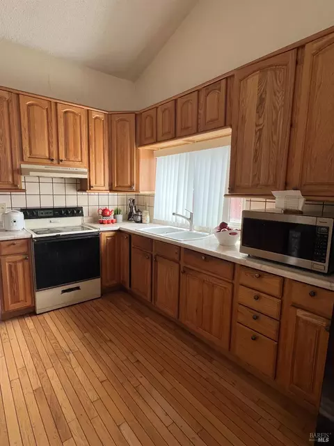 298 Dutch Flat Ct, Vallejo, CA 94589 photo 3