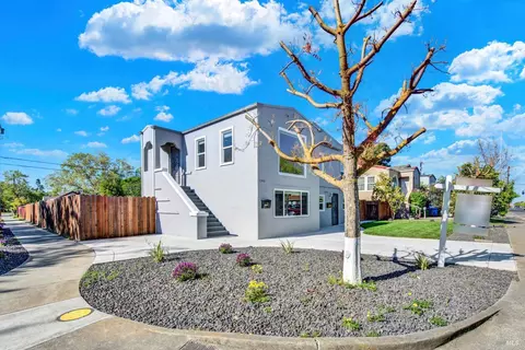 Exterior - 1745 Tennessee St, Vallejo, CA 94590 photo 12 of 40