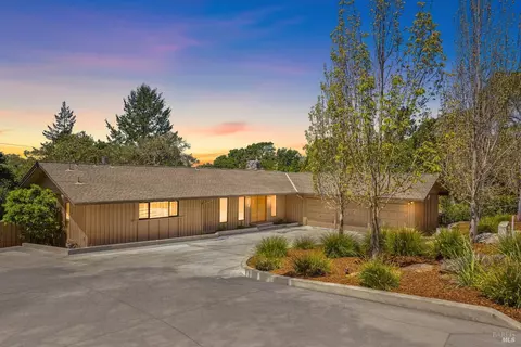 3631 Alta Vista Ave, Santa Rosa, CA 95409