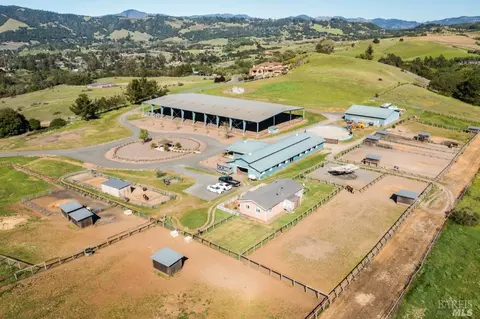 4890 Grange Rd, Santa Rosa, CA 95404