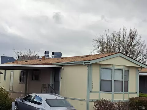 1551 Royal Oak Dr, Petaluma, CA 94954