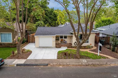 Exterior - 1309 Arkansas St, Vallejo, CA 94590 photo 2 of 16