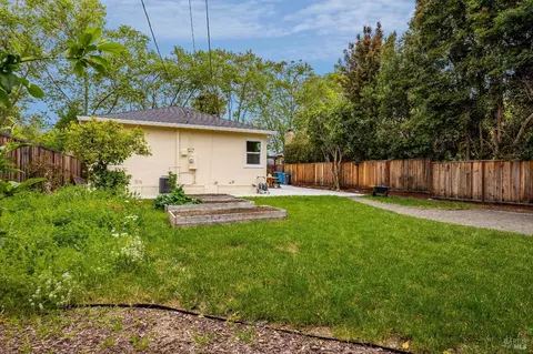 Exterior - 1309 Arkansas St, Vallejo, CA 94590 photo 13 of 16
