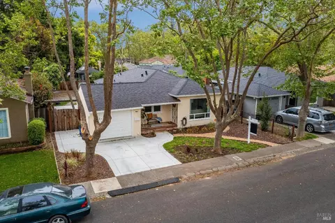 Exterior - 1309 Arkansas St, Vallejo, CA 94590 photo 3 of 16