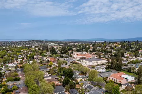 View/Area - 1309 Arkansas St, Vallejo, CA 94590 photo 2 of 11