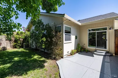 Exterior - 8101 Luisa Way, Windsor, CA 95492 photo 2 of 9