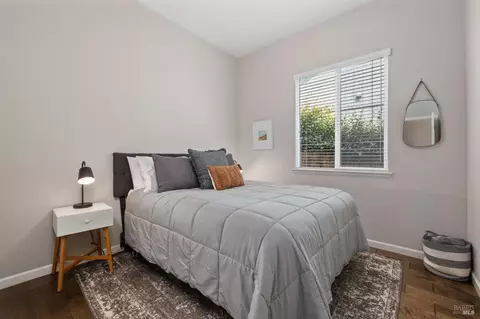 Bedroom - 8101 Luisa Way, Windsor, CA 95492 photo 5 of 6