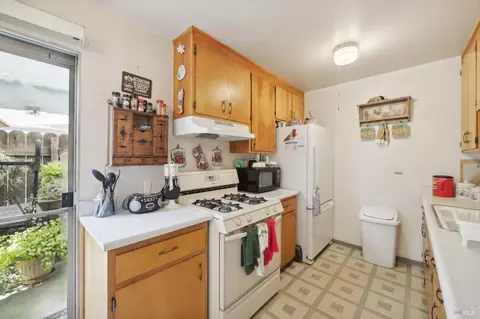 650 E N St, Benicia, CA 94510 photo 31