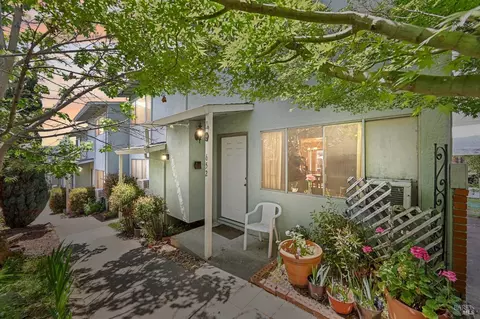 650 E N St, Benicia, CA 94510 photo 24