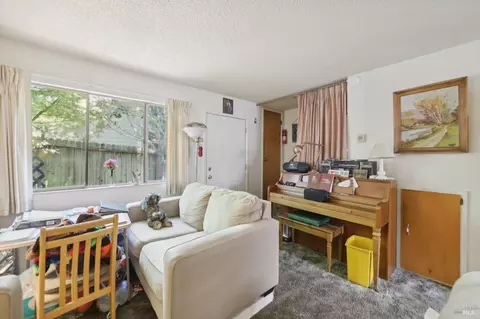 650 E N St, Benicia, CA 94510 photo 28