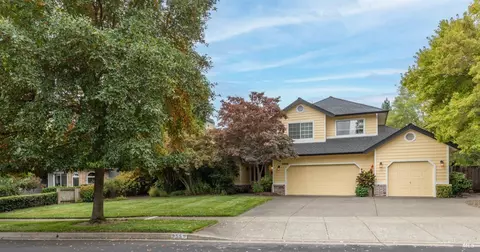 9559 Vancouver Ln, Windsor, CA 95492 photo 4
