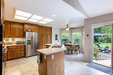 9559 Vancouver Ln, Windsor, CA 95492 photo 13