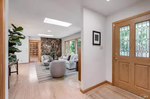 272 Cascade Dr, Fairfax, CA 94930 photo 3