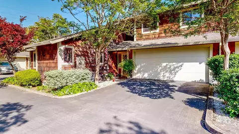1678 Creekview Ct, Petaluma, CA 94954