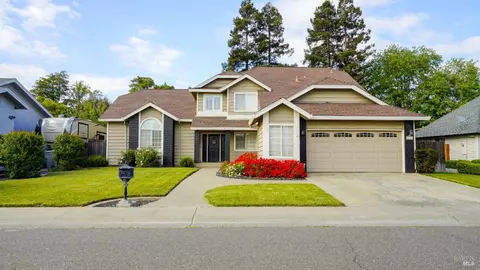 1150 Hillview Dr, Dixon, CA 95620