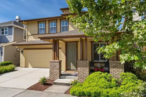 1715 Southgate Dr, Petaluma, CA 94954