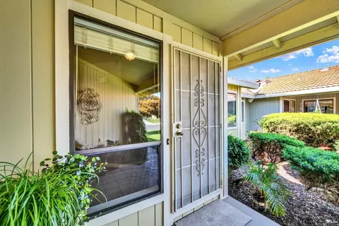 166 Bryce Way, Vacaville, CA 95687 photo 4