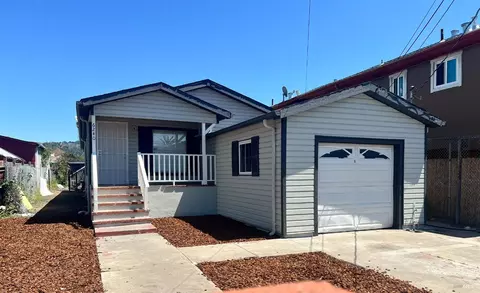 6240 Bromley Ave, Oakland, CA 94621