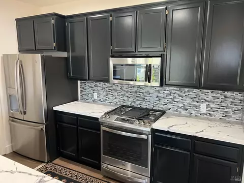 194 Johnson St, Windsor, CA 95492 photo 7