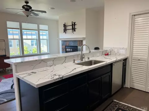 194 Johnson St, Windsor, CA 95492 photo 8