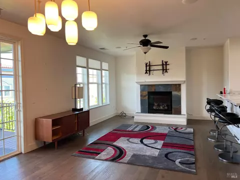 194 Johnson St, Windsor, CA 95492 photo 4