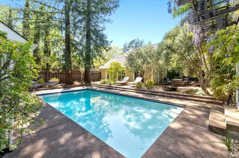 1531 Oak Ave, Saint Helena, CA 94574