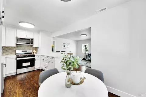 1070 Thelma Ave, Vallejo, CA 94591 photo 11