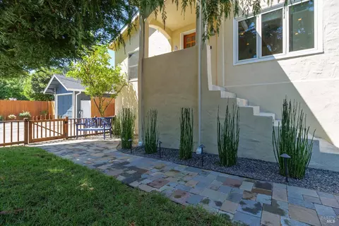 Exterior - 83 Willow Ave, Fairfax, CA 94930 photo 4 of 33