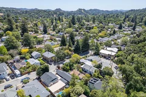 View/Area - 83 Willow Ave, Fairfax, CA 94930 photo 4 of 8