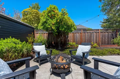 Exterior - 1828 Pine St, Napa, CA 94559 photo 5 of 13