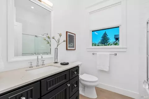 Bath - 1828 Pine St, Napa, CA 94559 photo 1 of 5