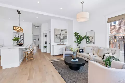 Living - 1828 Pine St, Napa, CA 94559 photo 1 of 4