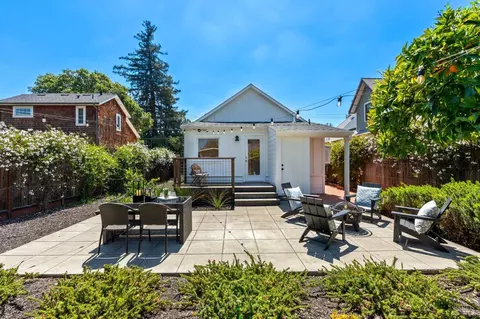 Exterior - 1828 Pine St, Napa, CA 94559 photo 13 of 13