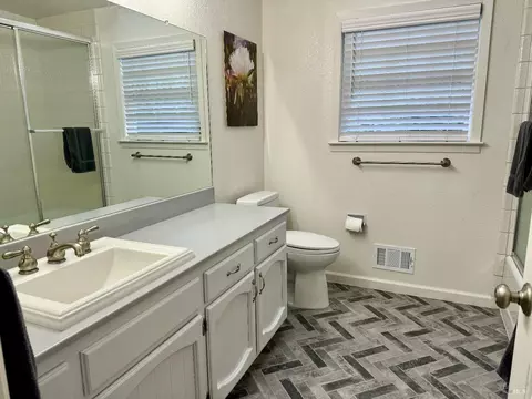 124 Loren Ln, Oakley, CA 94561 photo 23