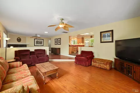 124 Loren Ln, Oakley, CA 94561 photo 11