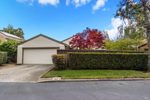 Exterior - 562 Willow Ct, Benicia, CA 94510 photo 10 of 10