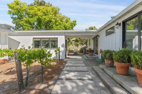 Exterior - 402 E Macarthur St, Sonoma, CA 95476 photo 12 of 31