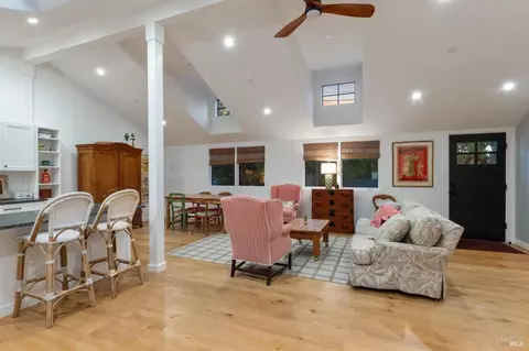 Living - 402 E Macarthur St, Sonoma, CA 95476 photo 7 of 7