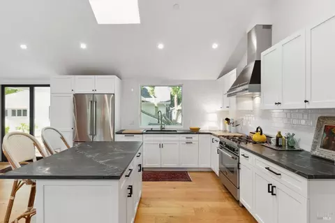 Kitchen - 402 E Macarthur St, Sonoma, CA 95476 photo 6 of 9