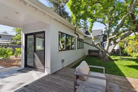 Exterior - 402 E Macarthur St, Sonoma, CA 95476 photo 5 of 31
